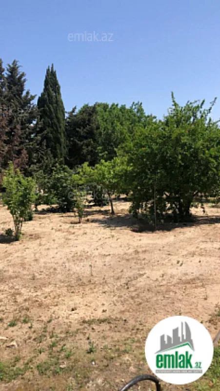 Satılır 5 otaqlı mənzil 220 m²