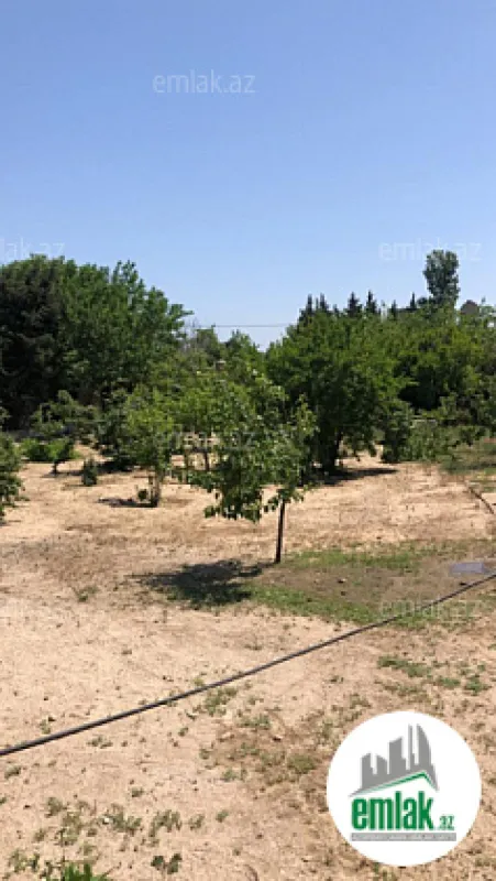 Satılır 5 otaqlı mənzil 220 m²