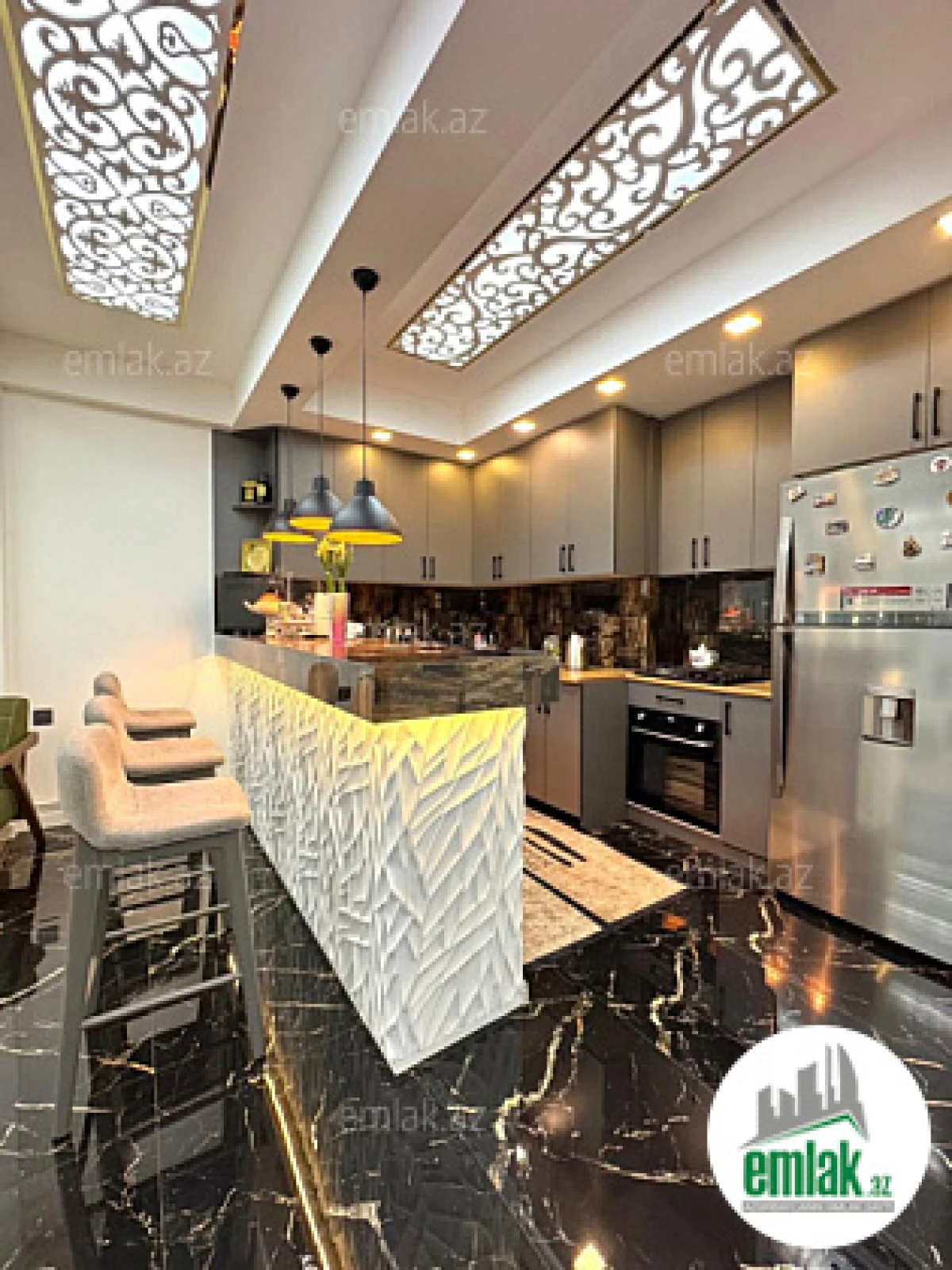 Satılır 3 otaqlı yeni tikili 110 m²