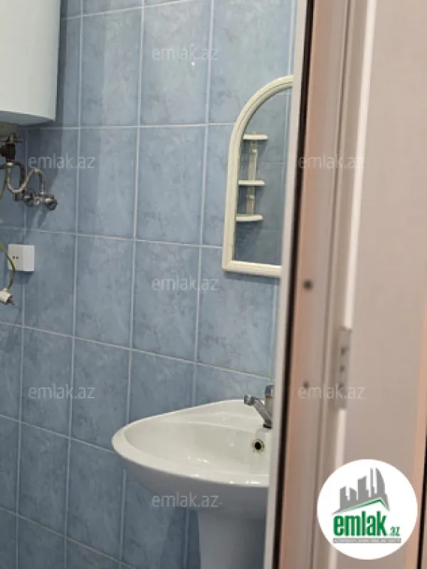 Satılır 2 otaqlı köhnə tikili 50 m²