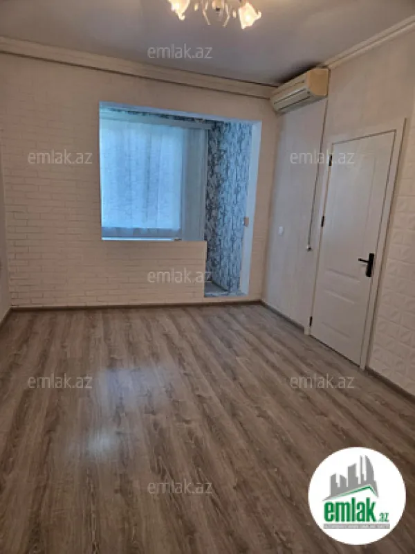 Satılır 2 otaqlı köhnə tikili 50 m²