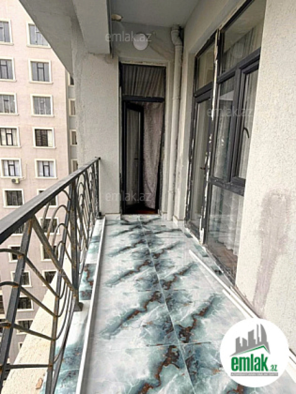 Satılır 3 otaqlı yeni tikili 80 m²