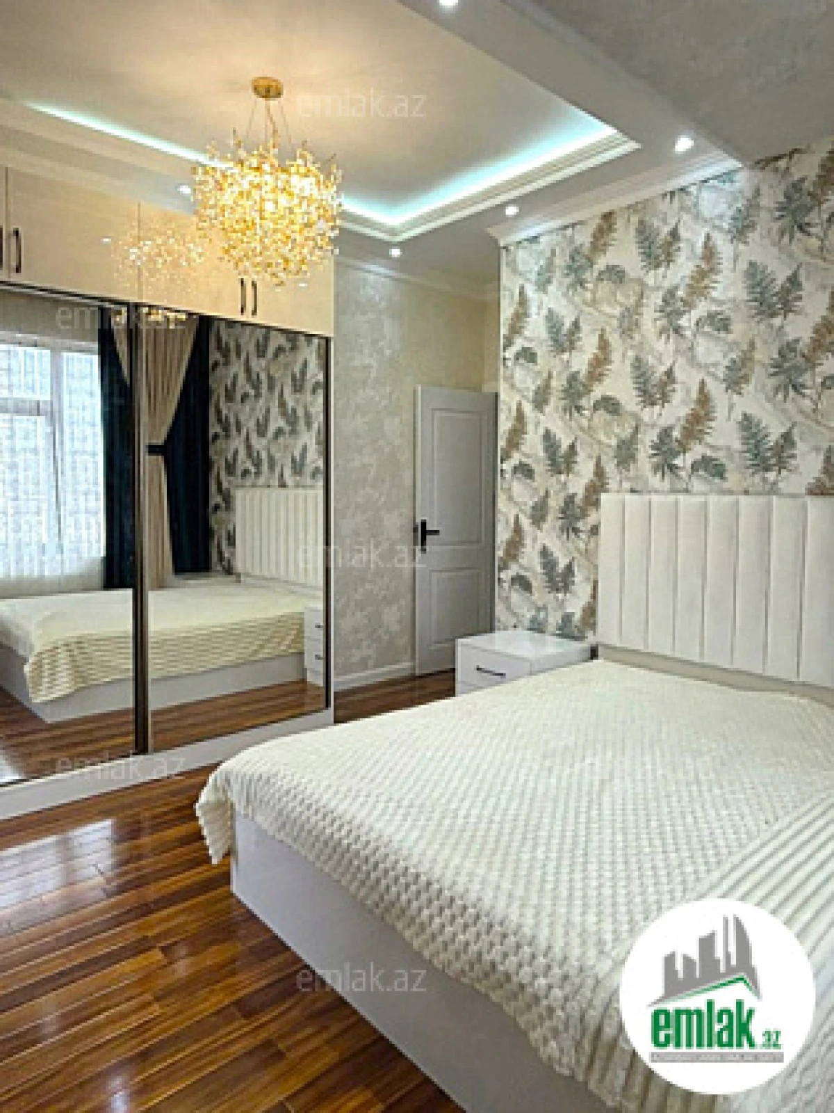 Satılır 3 otaqlı yeni tikili 80 m²