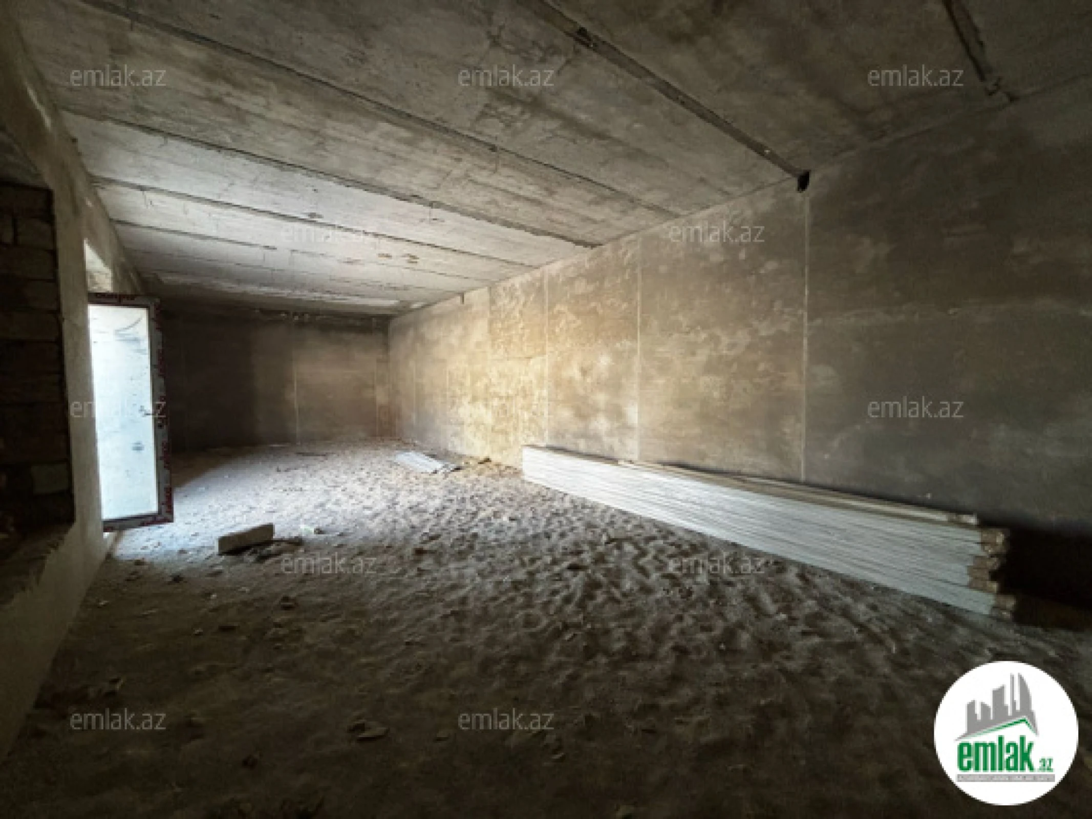 Satılır 1 otaqlı obyekt 96 m²