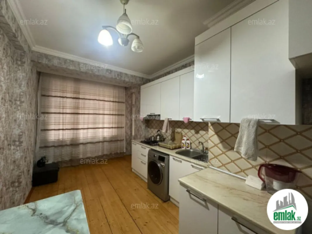 Satılır 3 otaqlı yeni tikili 115 m²