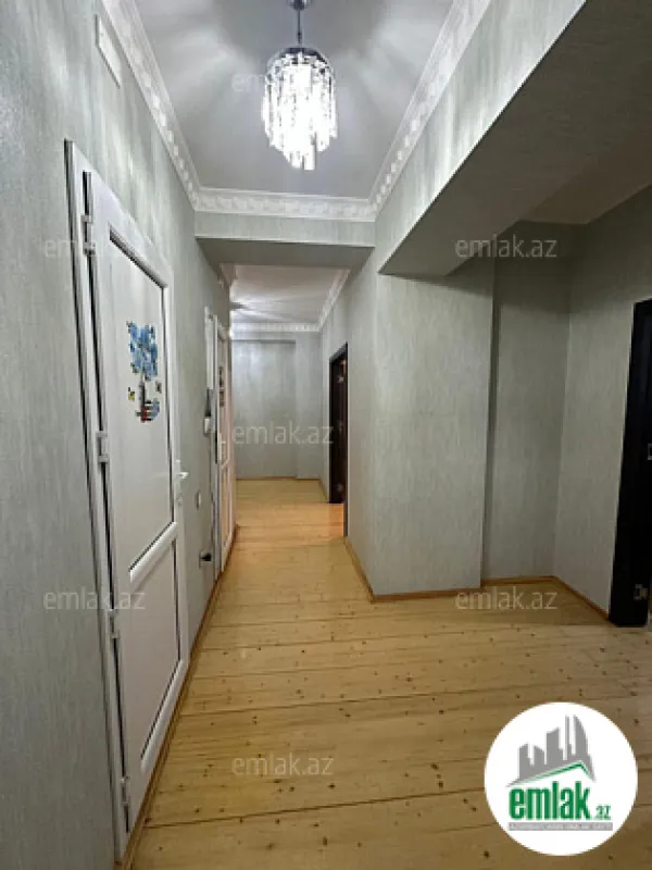 Satılır 3 otaqlı yeni tikili 115 m²