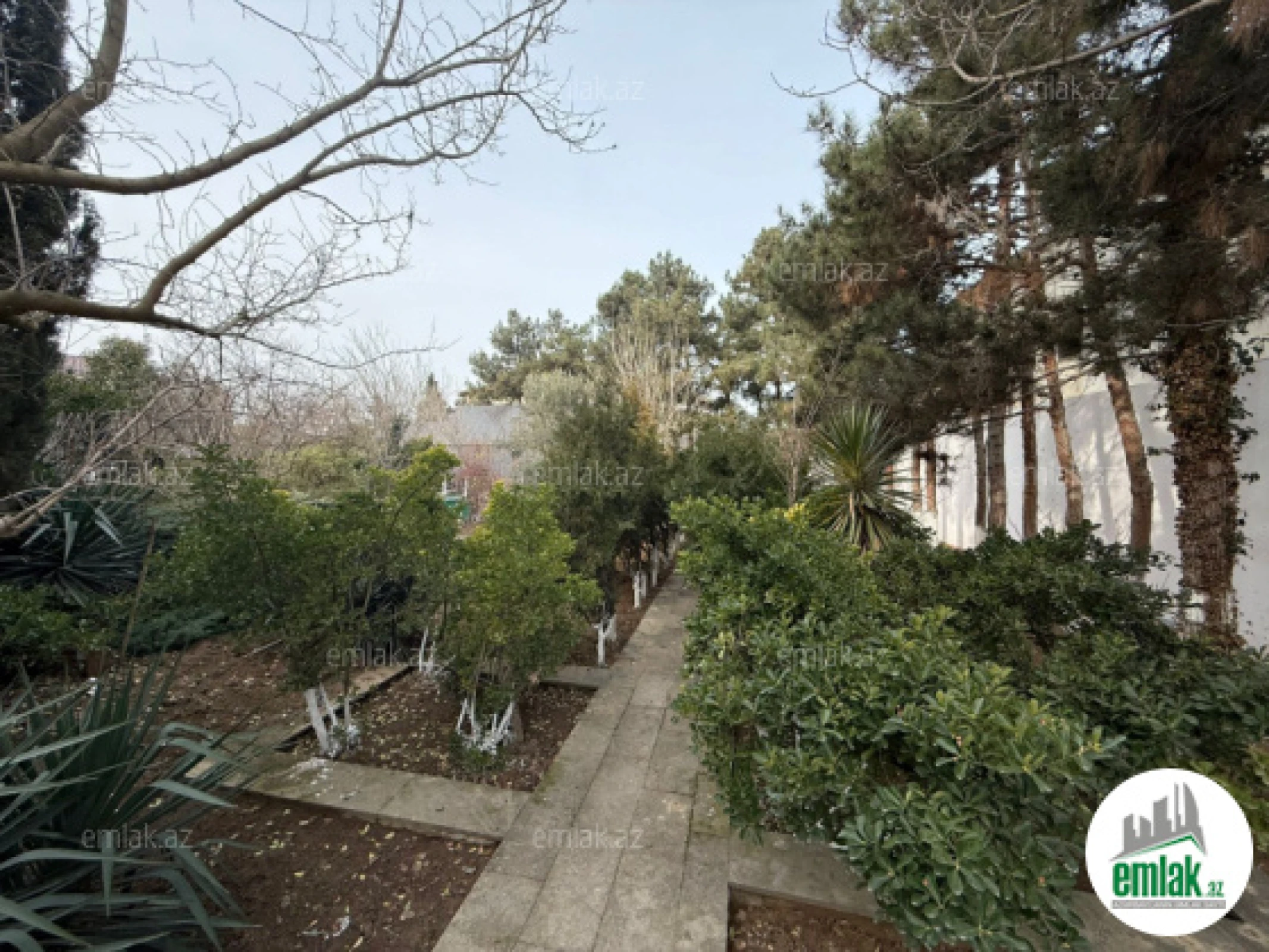 Satılır torpaq sahəsi 12 m²