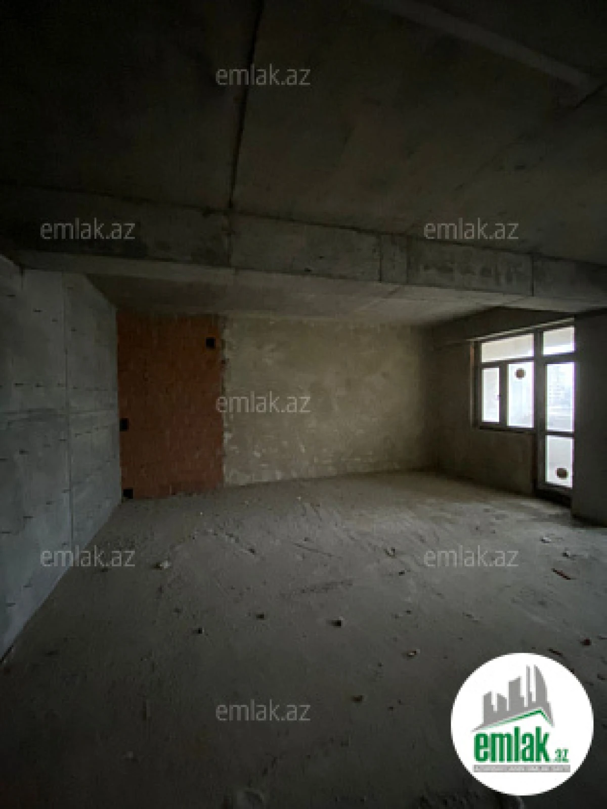 Satılır 3 otaqlı yeni tikili 120 m²