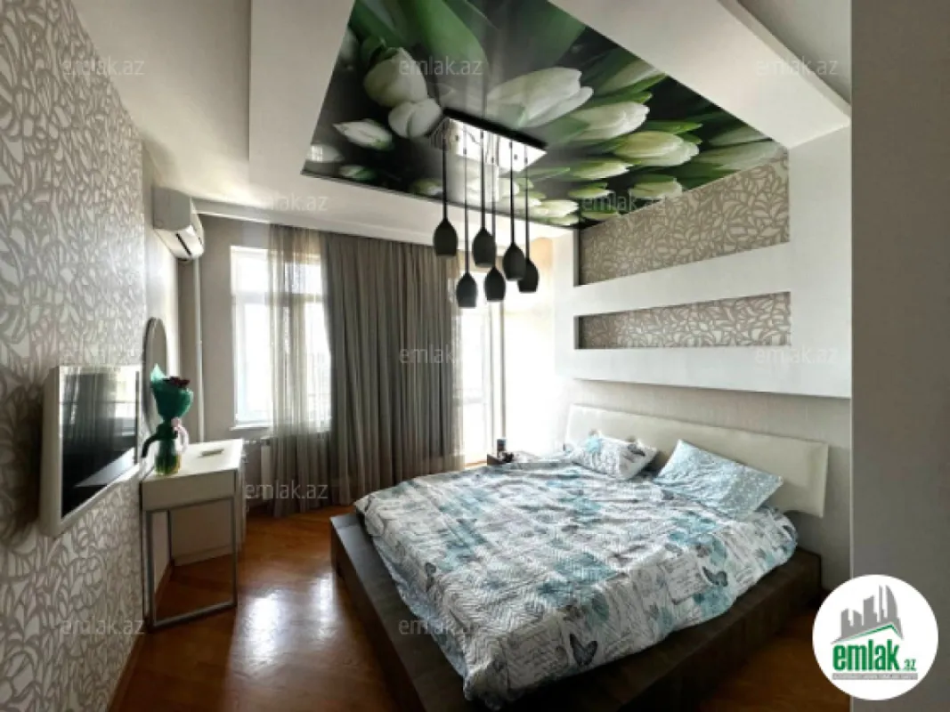 Satılır 2 otaqlı yeni tikili 106 m²