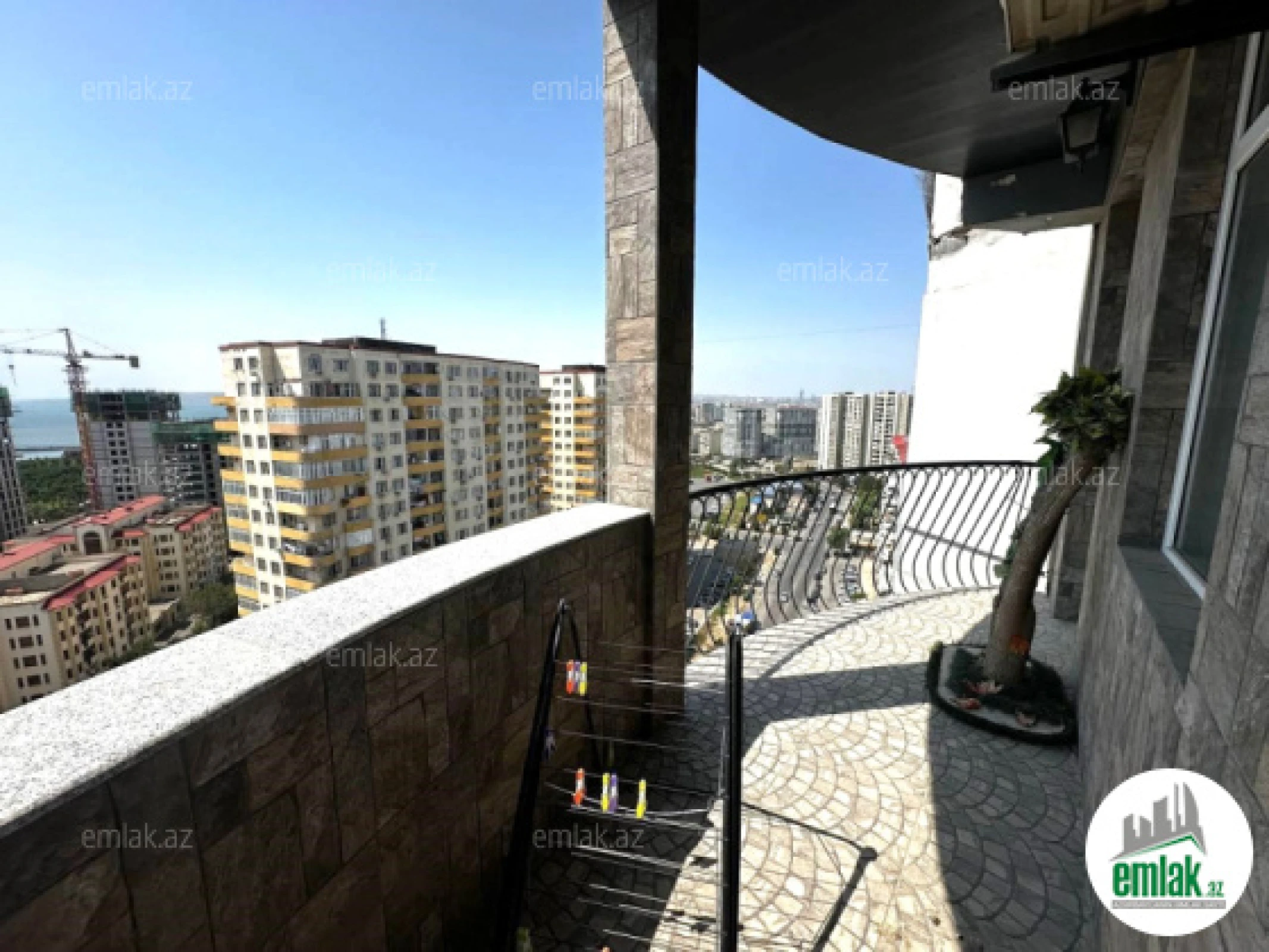 Satılır 2 otaqlı yeni tikili 106 m²