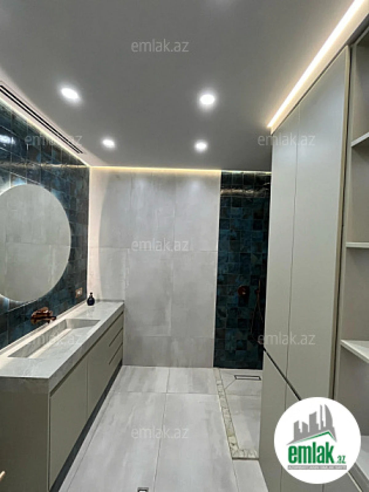 Satılır 3 otaqlı yeni tikili 135 m²