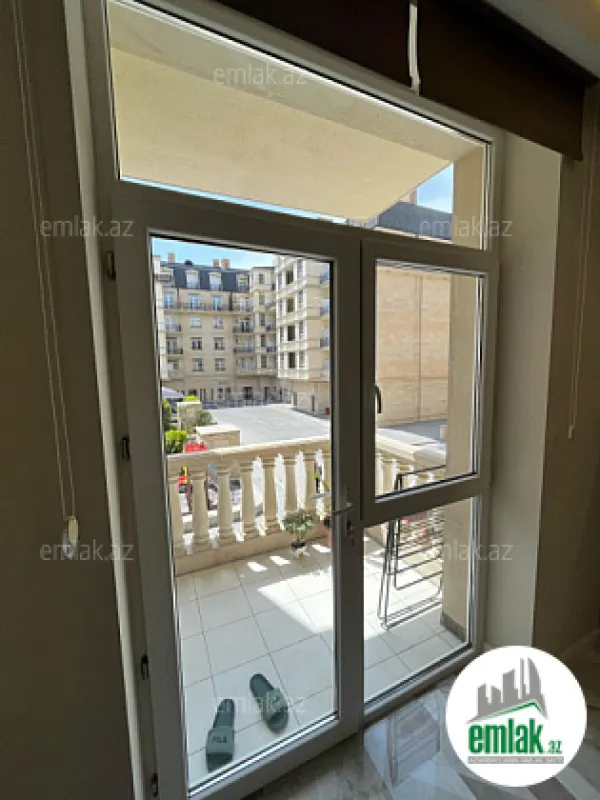 Satılır 3 otaqlı yeni tikili 135 m²