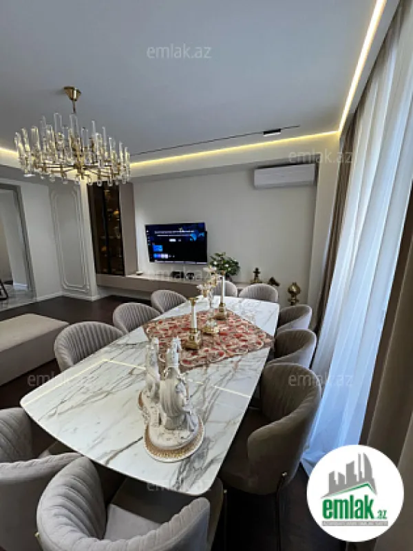 Satılır 3 otaqlı yeni tikili 135 m²