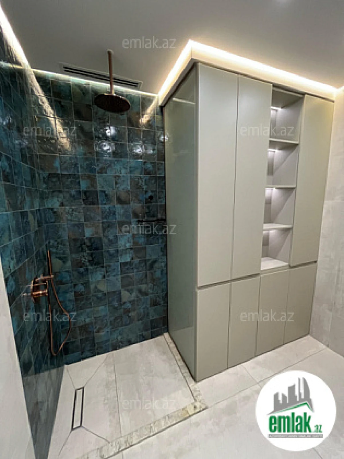 Satılır 3 otaqlı yeni tikili 135 m²