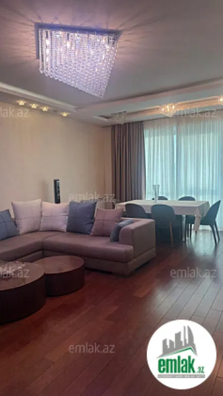 Satılır 4 otaqlı yeni tikili 175 m²