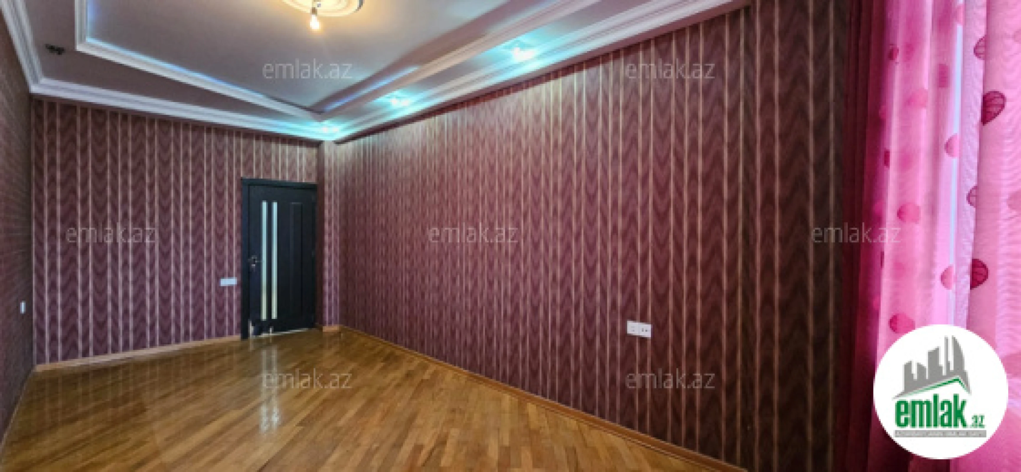 Satılır 3 otaqlı yeni tikili 125 m²