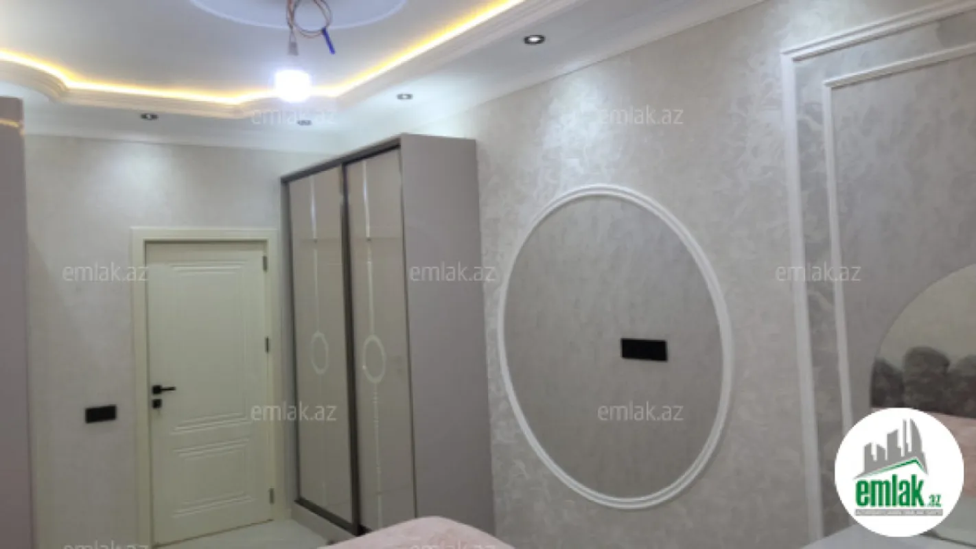 Satılır 3 otaqlı yeni tikili 155 m²
