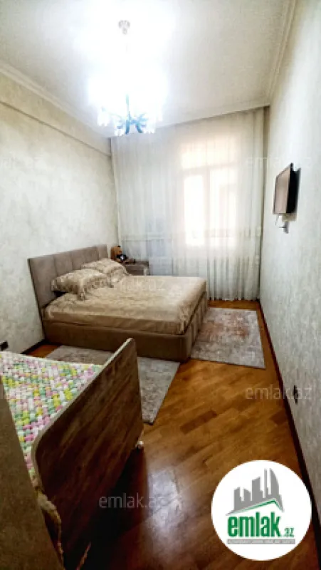 Satılır 2 otaqlı yeni tikili 70 m²