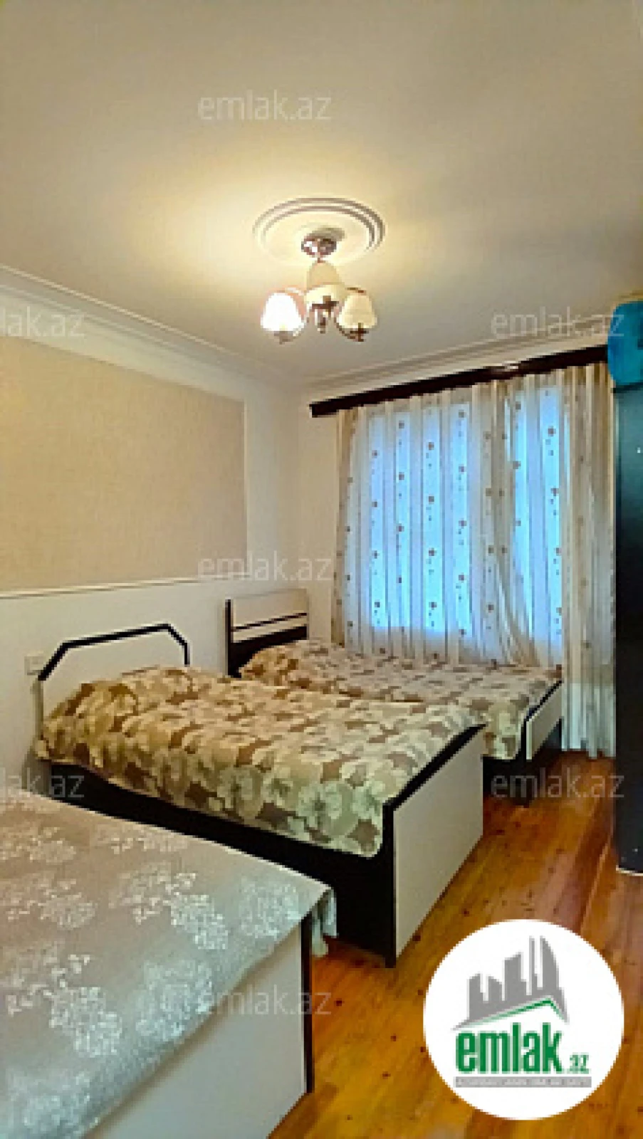Satılır 3 otaqlı köhnə tikili 90 m²