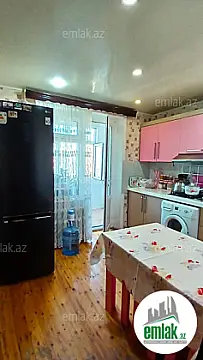 Satılır 3 otaqlı köhnə tikili 90 m²