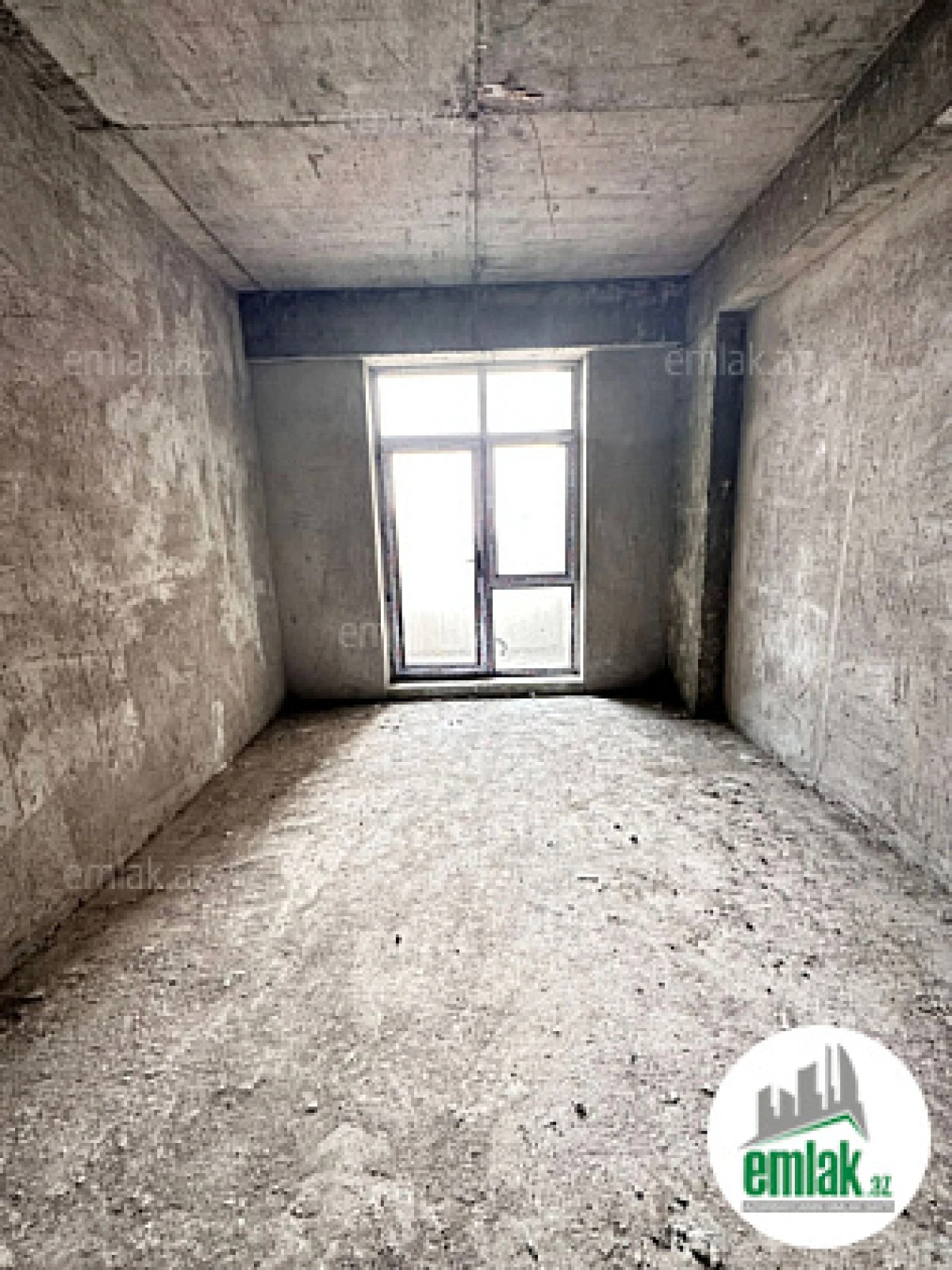 Satılır 4 otaqlı yeni tikili 185 m²