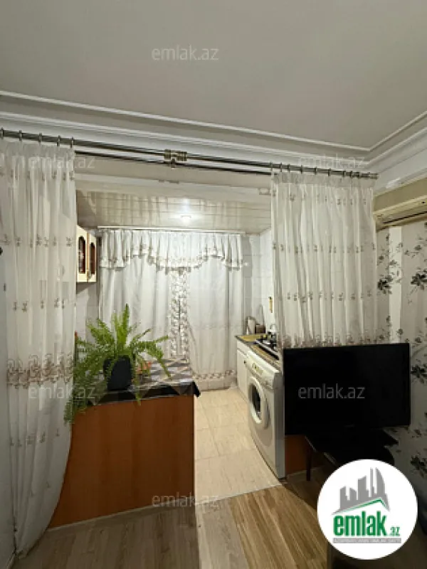 Satılır 2 otaqlı köhnə tikili 40 m²
