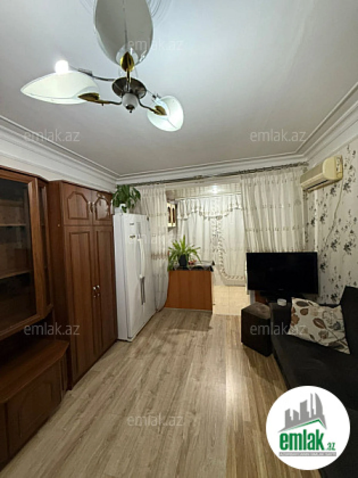 Satılır 2 otaqlı köhnə tikili 40 m²
