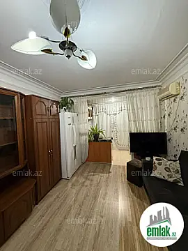 Satılır 2 otaqlı köhnə tikili 40 m²