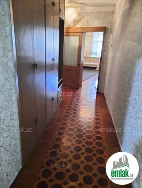 Satılır 3 otaqlı köhnə tikili 85 m²