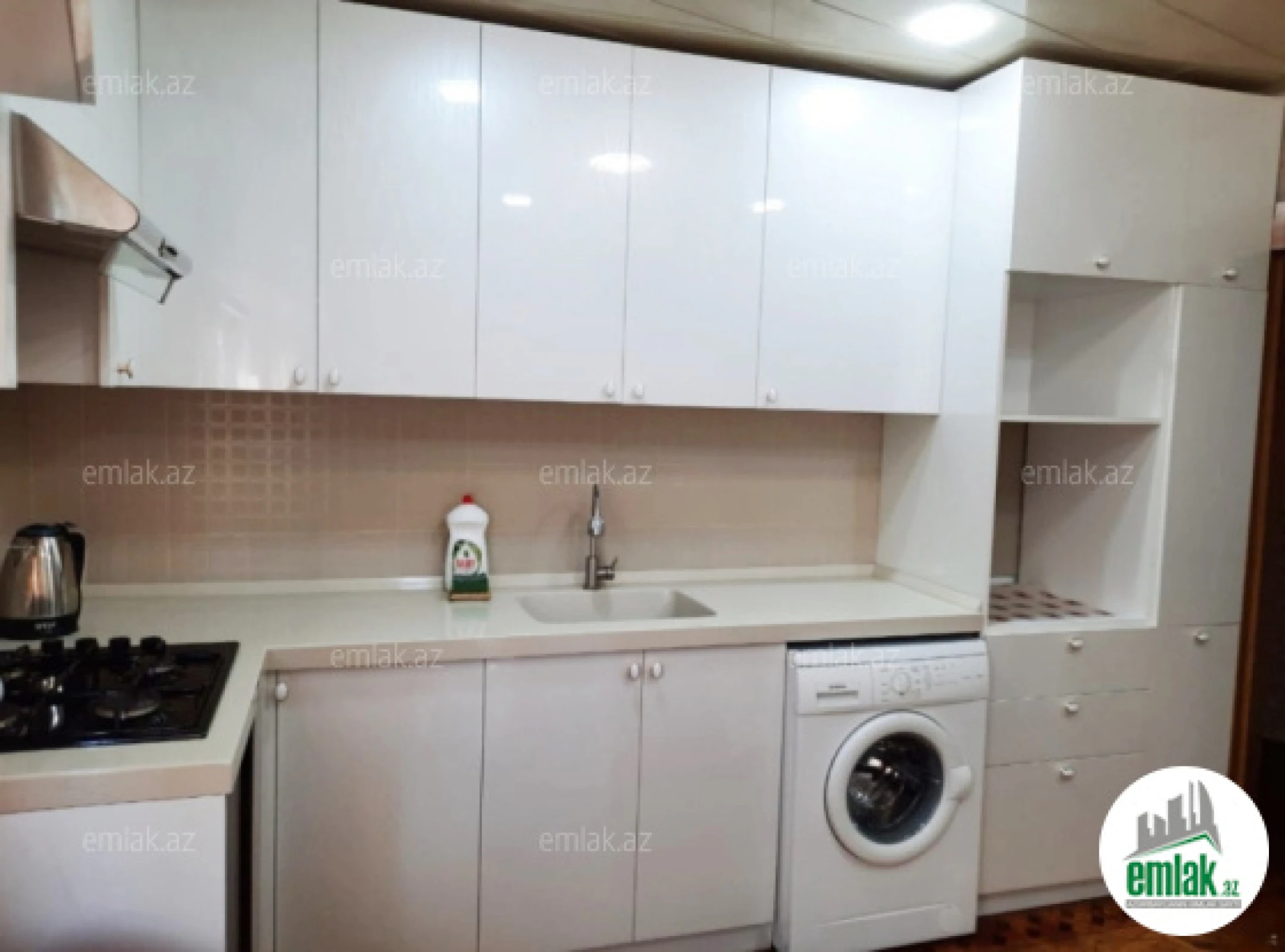Satılır 3 otaqlı köhnə tikili 85 m²