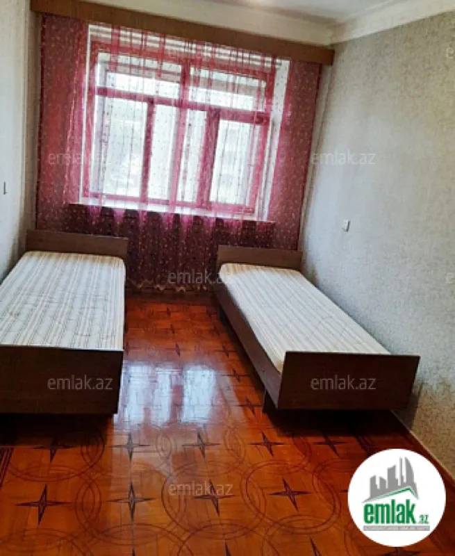 Satılır 3 otaqlı köhnə tikili 85 m²