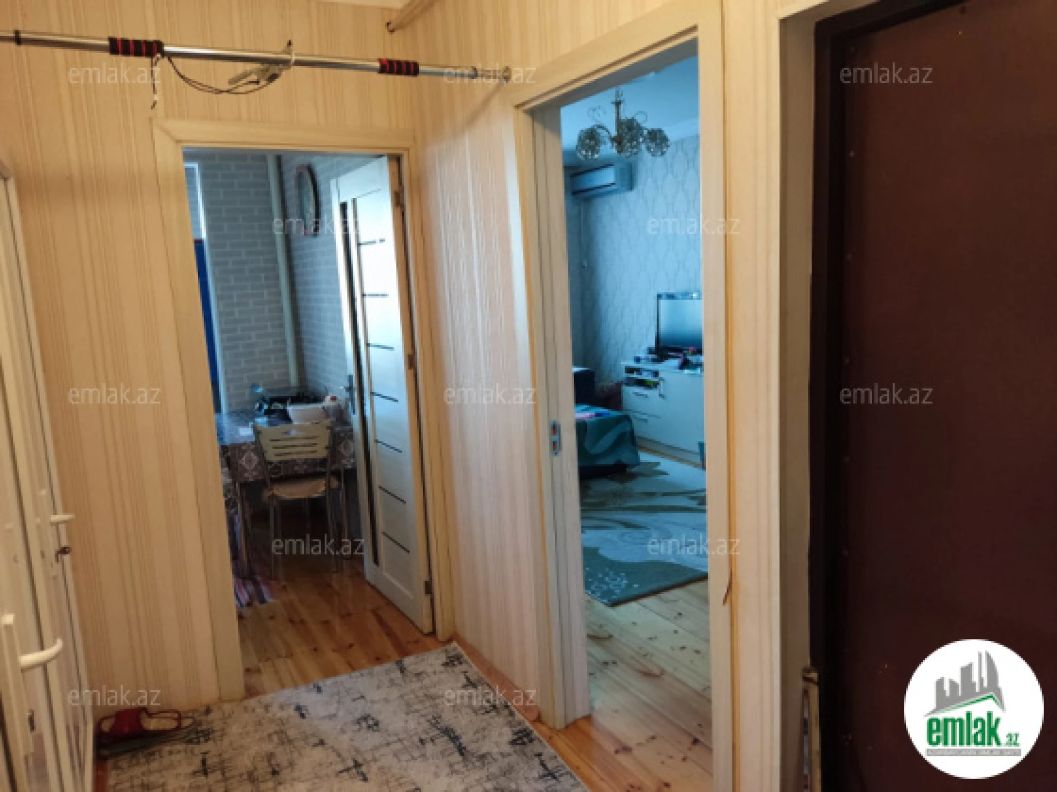 Satılır 2 otaqlı köhnə tikili 65 m²