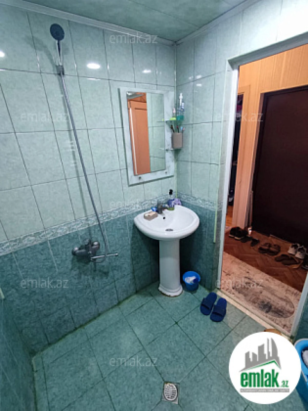 Satılır 2 otaqlı köhnə tikili 65 m²