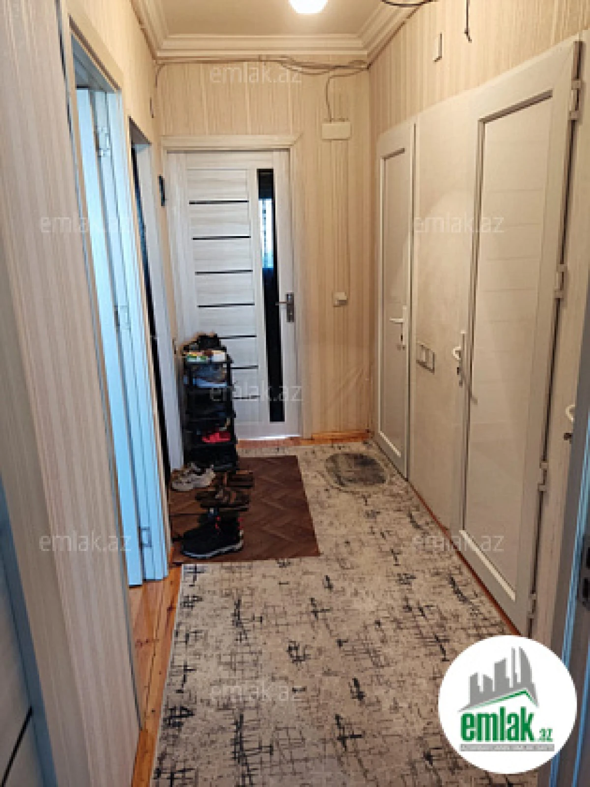 Satılır 2 otaqlı köhnə tikili 65 m²