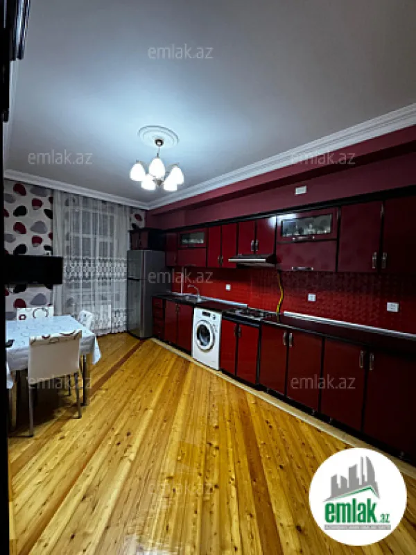 Satılır 4 otaqlı yeni tikili 130 m²