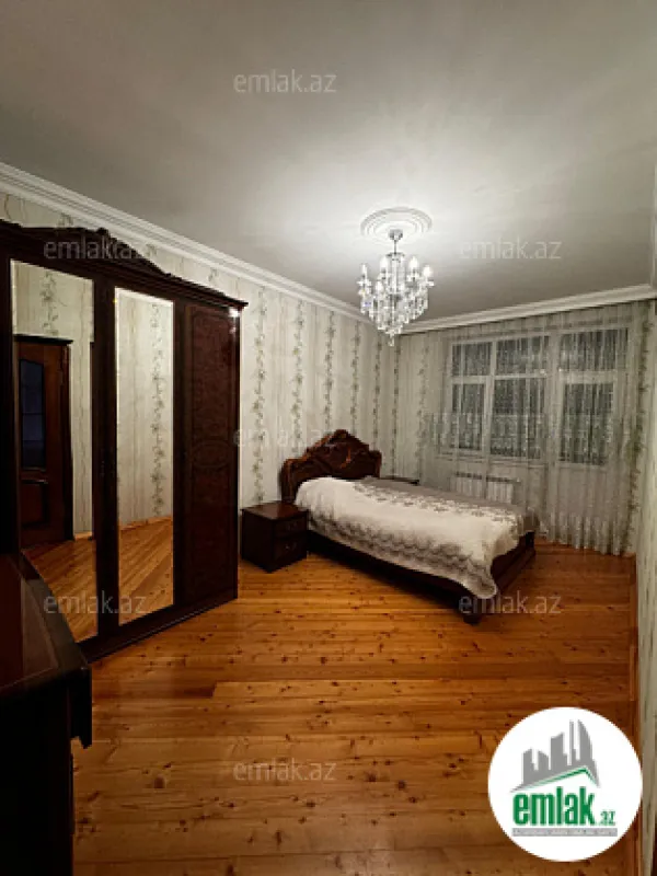 Satılır 4 otaqlı yeni tikili 130 m²