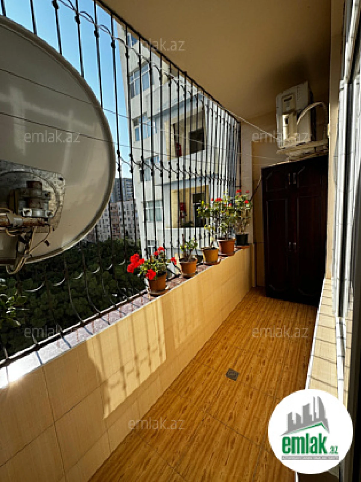 Satılır 4 otaqlı yeni tikili 130 m²