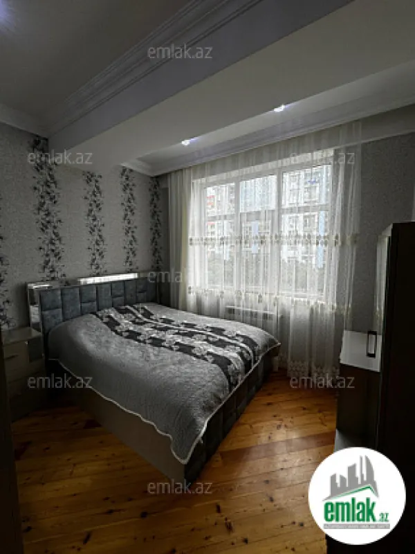 Satılır 4 otaqlı yeni tikili 130 m²