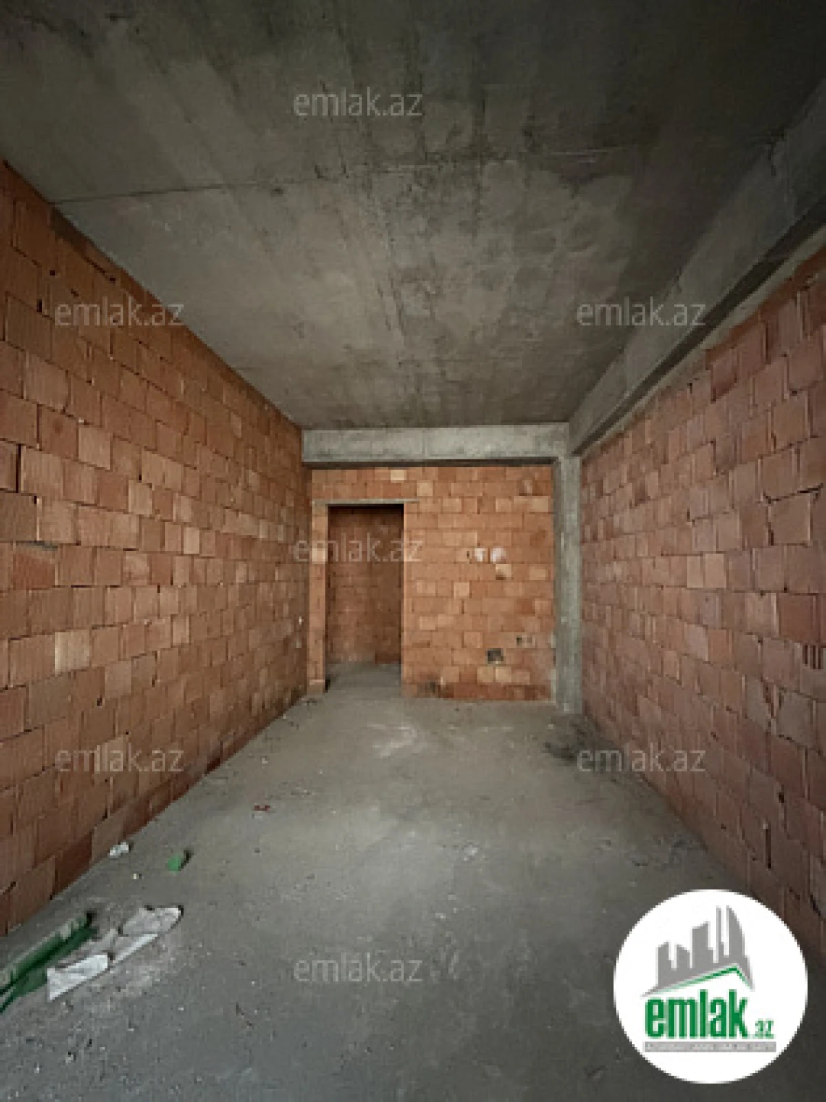 Satılır 2 otaqlı yeni tikili 75 m²