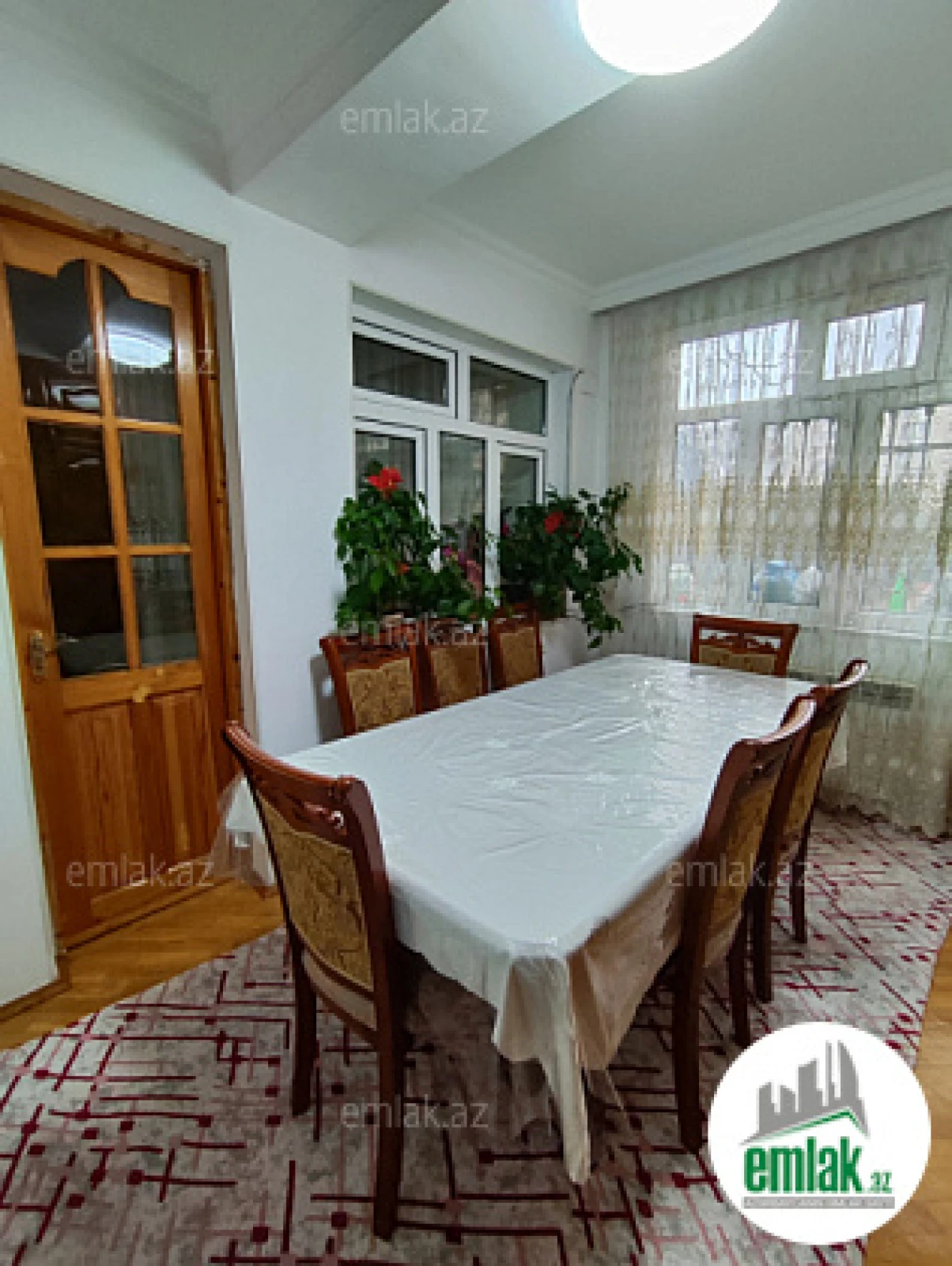 Satılır 4 otaqlı köhnə tikili 105 m²