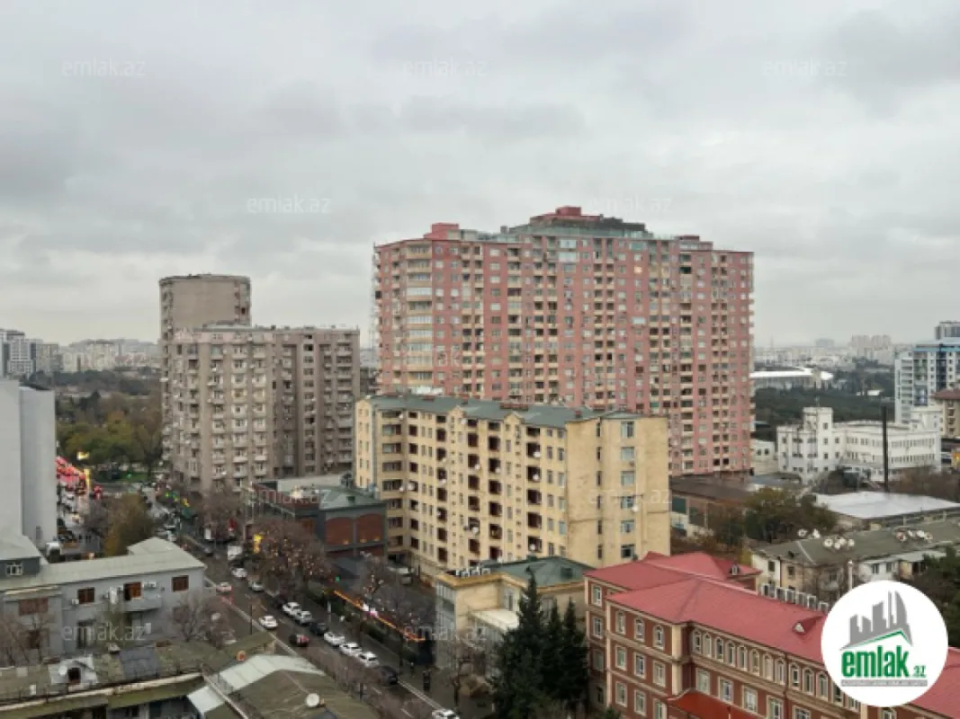 Satılır 3 otaqlı yeni tikili 100 m²