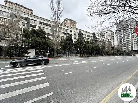 Satılır 3 otaqlı köhnə tikili 70 m² — Bakı 3 otaq 70.00 m²