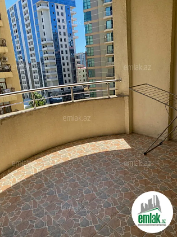 Satılır 3 otaqlı yeni tikili 105 m²