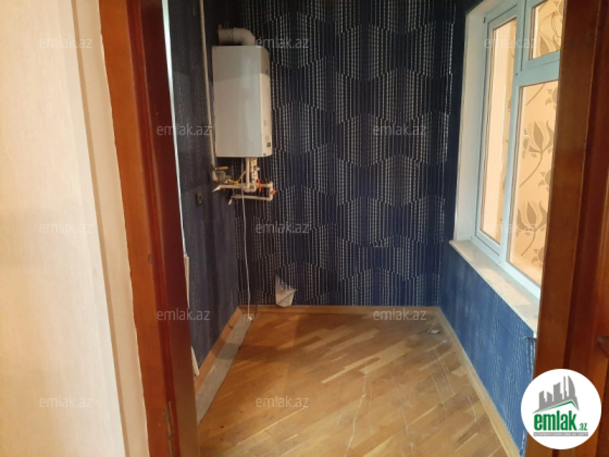 Satılır 4 otaqlı köhnə tikili 100 m²