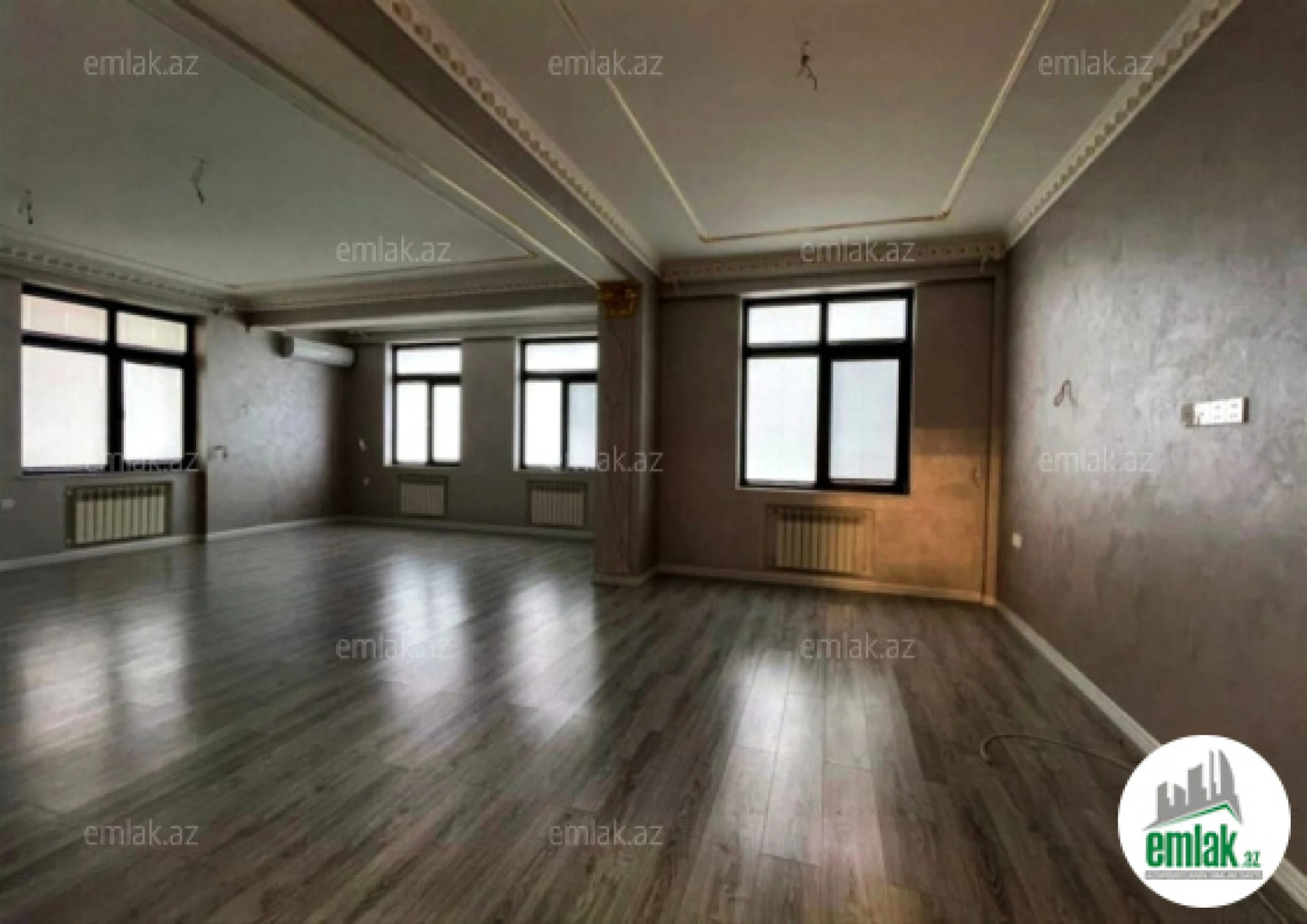 Satılır 4 otaqlı yeni tikili 205 m²