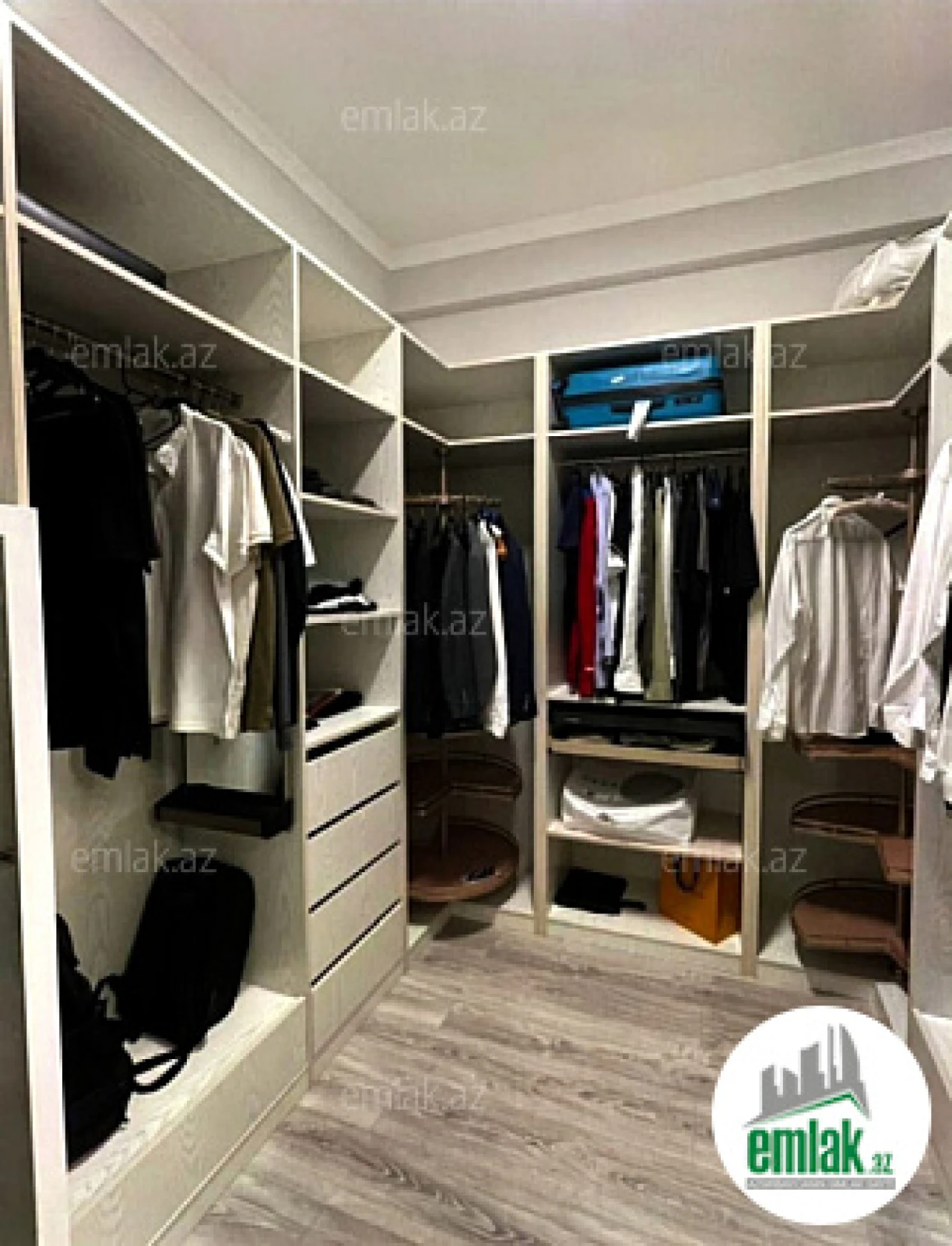 Satılır 4 otaqlı yeni tikili 205 m²