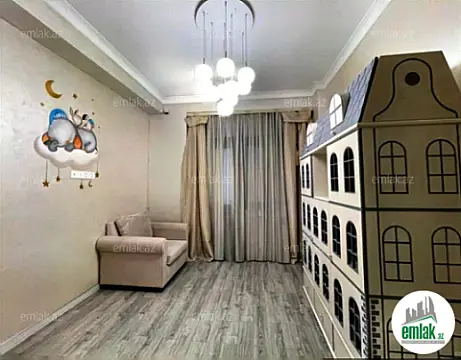Satılır 4 otaqlı yeni tikili 205 m²