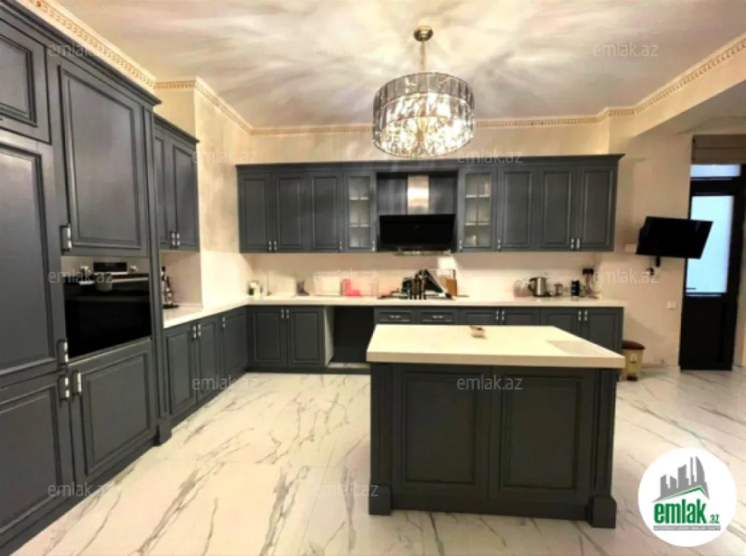 Satılır 4 otaqlı yeni tikili 205 m²