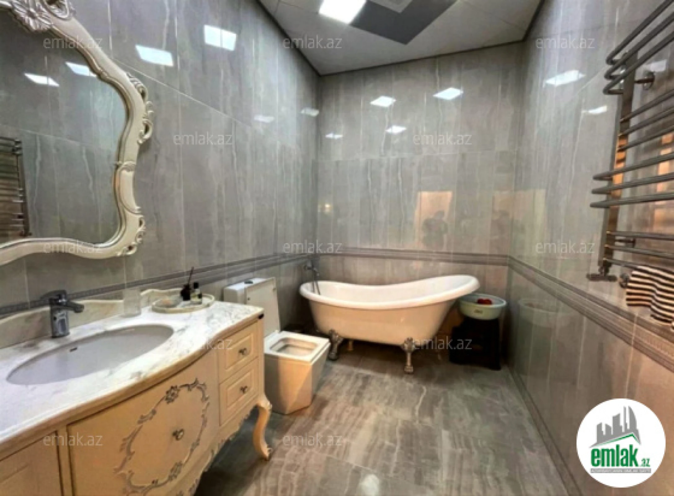 Satılır 4 otaqlı yeni tikili 205 m²