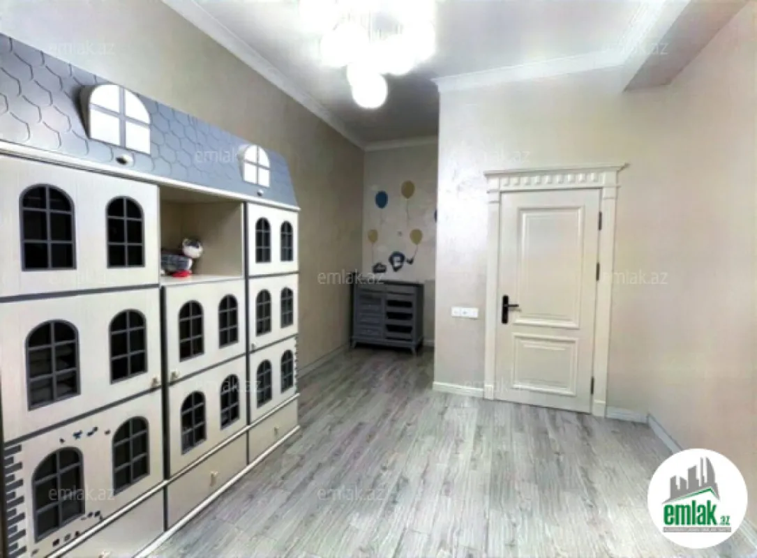 Satılır 4 otaqlı yeni tikili 205 m²